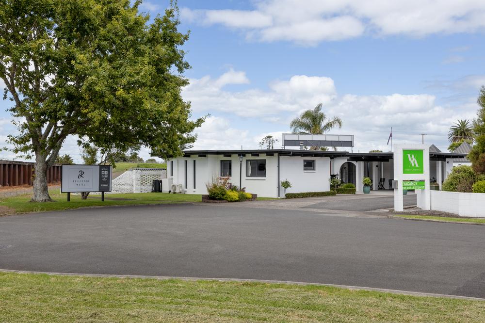 Exterior view of Rolleston Motel