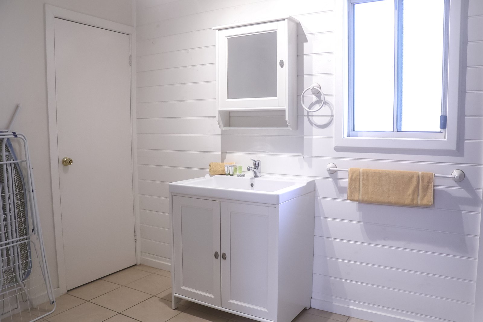 3BR Premium Bathroom Wash Basin