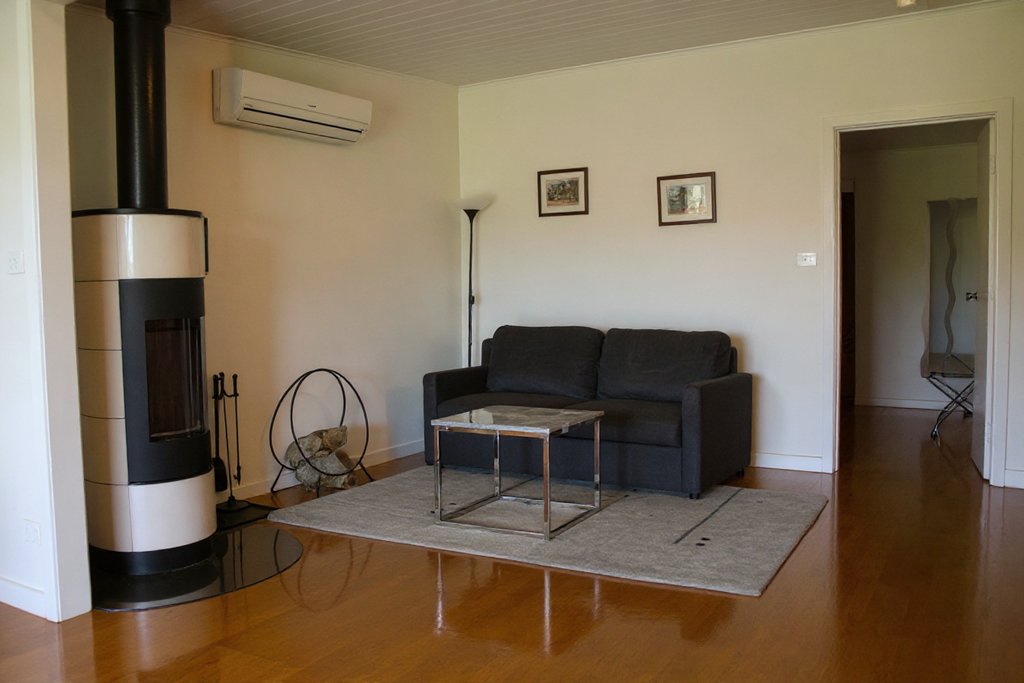 3BR Premium Fireplace & Living 2