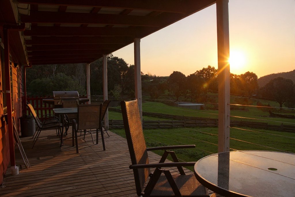 3BR Premium Deck Paddock?mountain Facing Facing