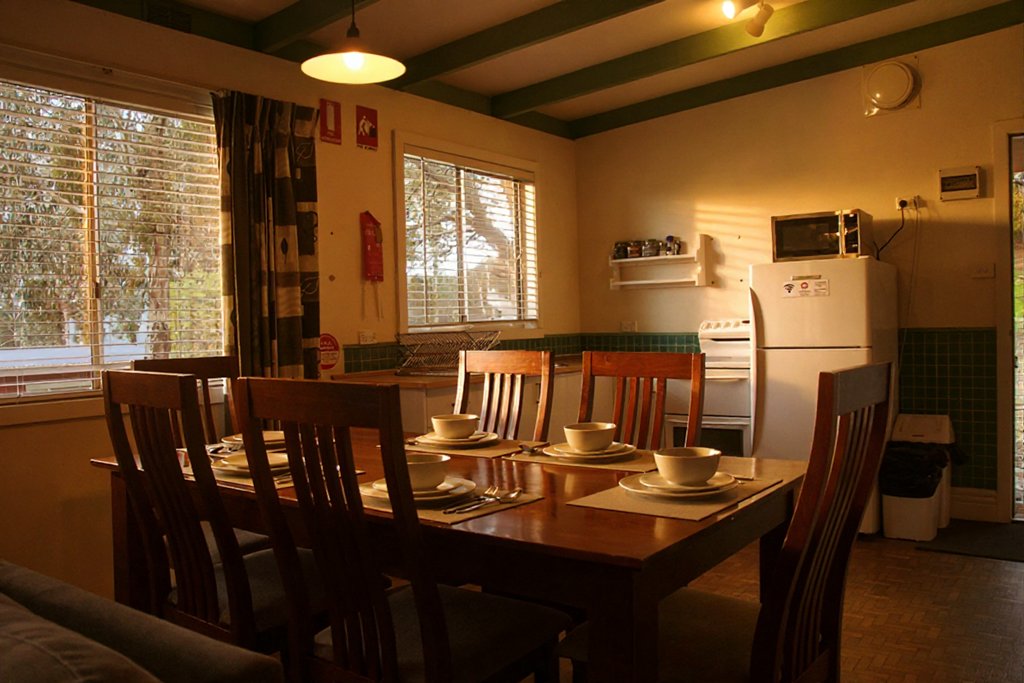 3BR Spa Dining/Kitchen