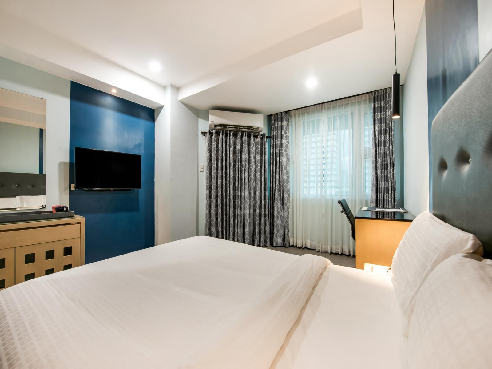 Bay Area Suites - Manila