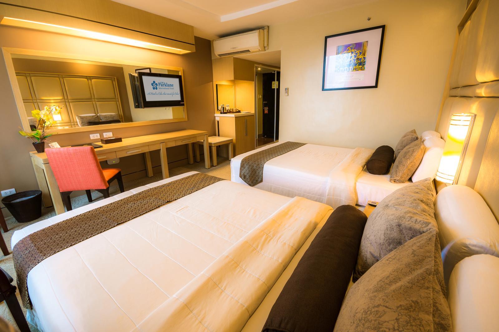 Parklane Plus Room 3