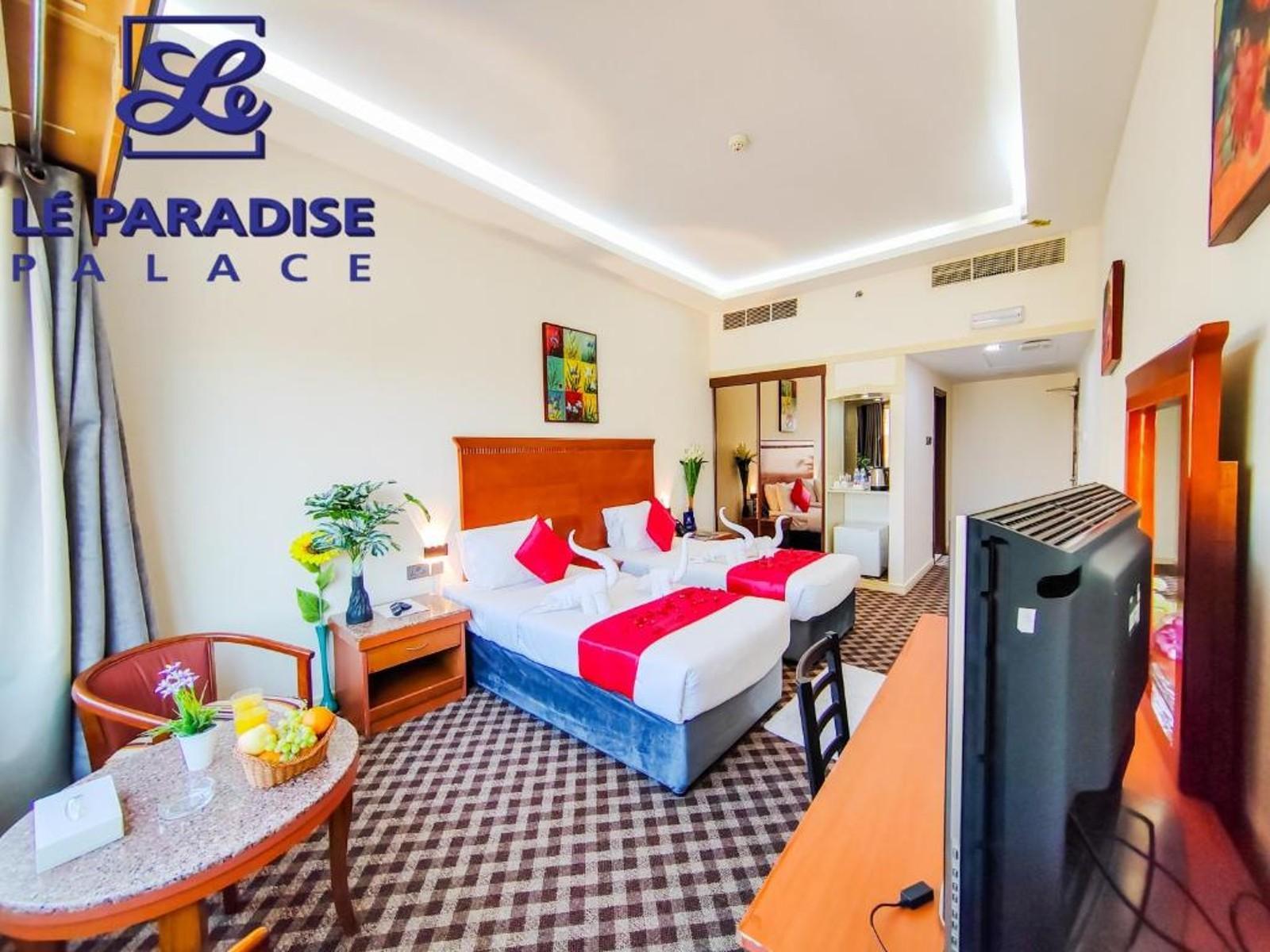 LE PARADISE PALACE HOTEL LLC