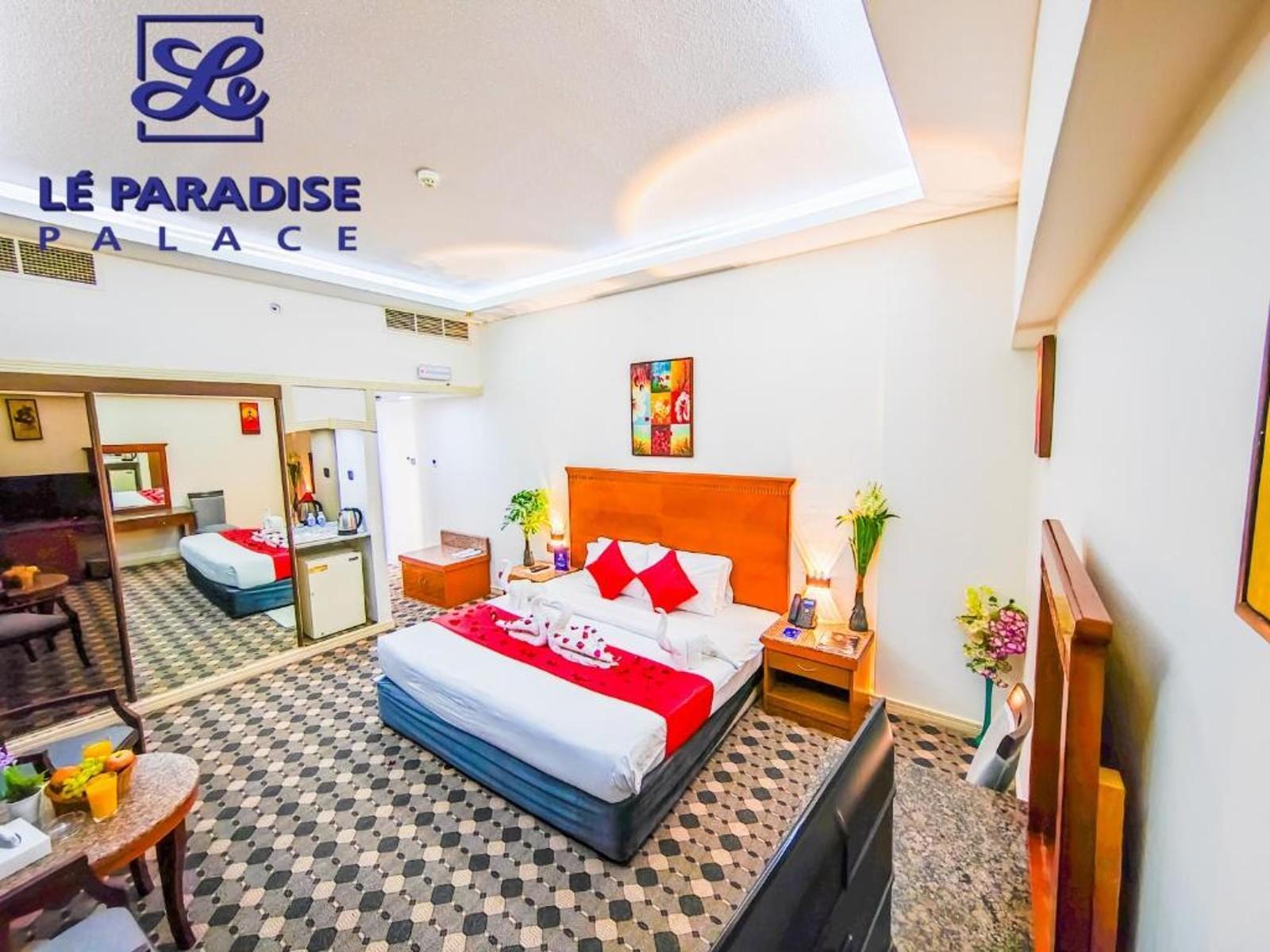 LE PARADISE PALACE HOTEL LLC