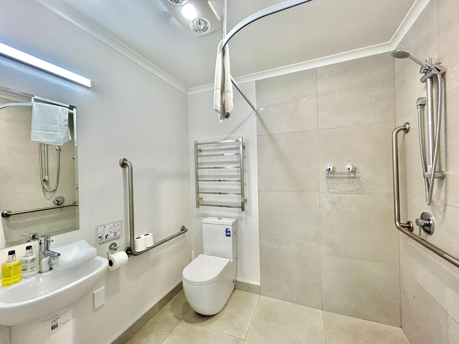 Alpine A - bath2