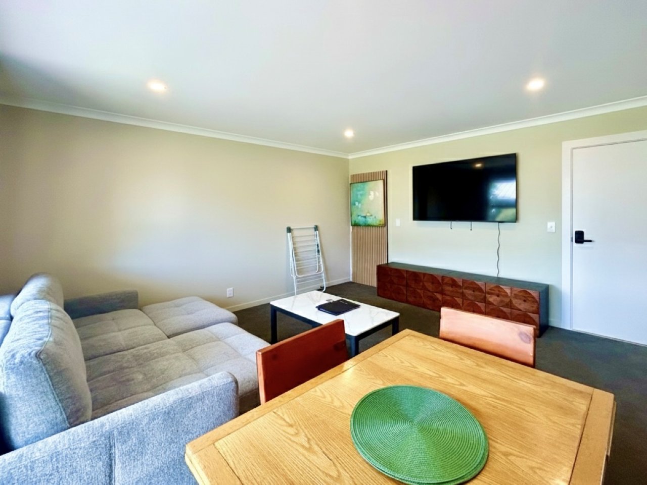 Lakeside 2bed