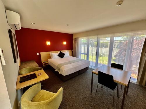 One-Bedroom Unit
