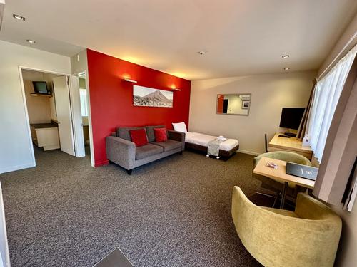 2+bedroom+lounge