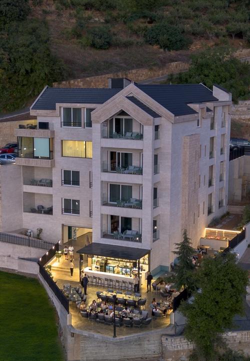 13 EXTERIOR