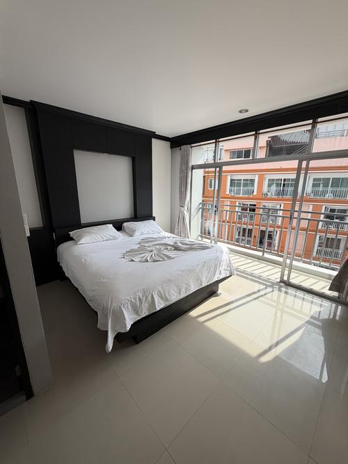 303 Chambre Double avec Balcon
