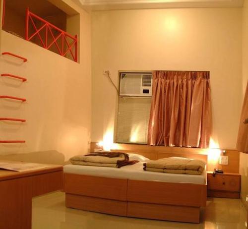 A/C Deluxe with Bunk Bed