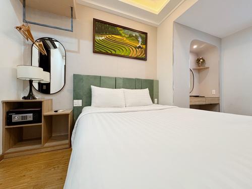 Deluxe Double without window at Sunrise Central Hotel
