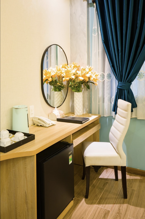 Suite Triple with window at Sunrise Central Hotel