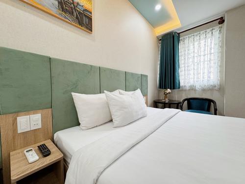 Family Deluxe with window at Sunrise Central Hotel